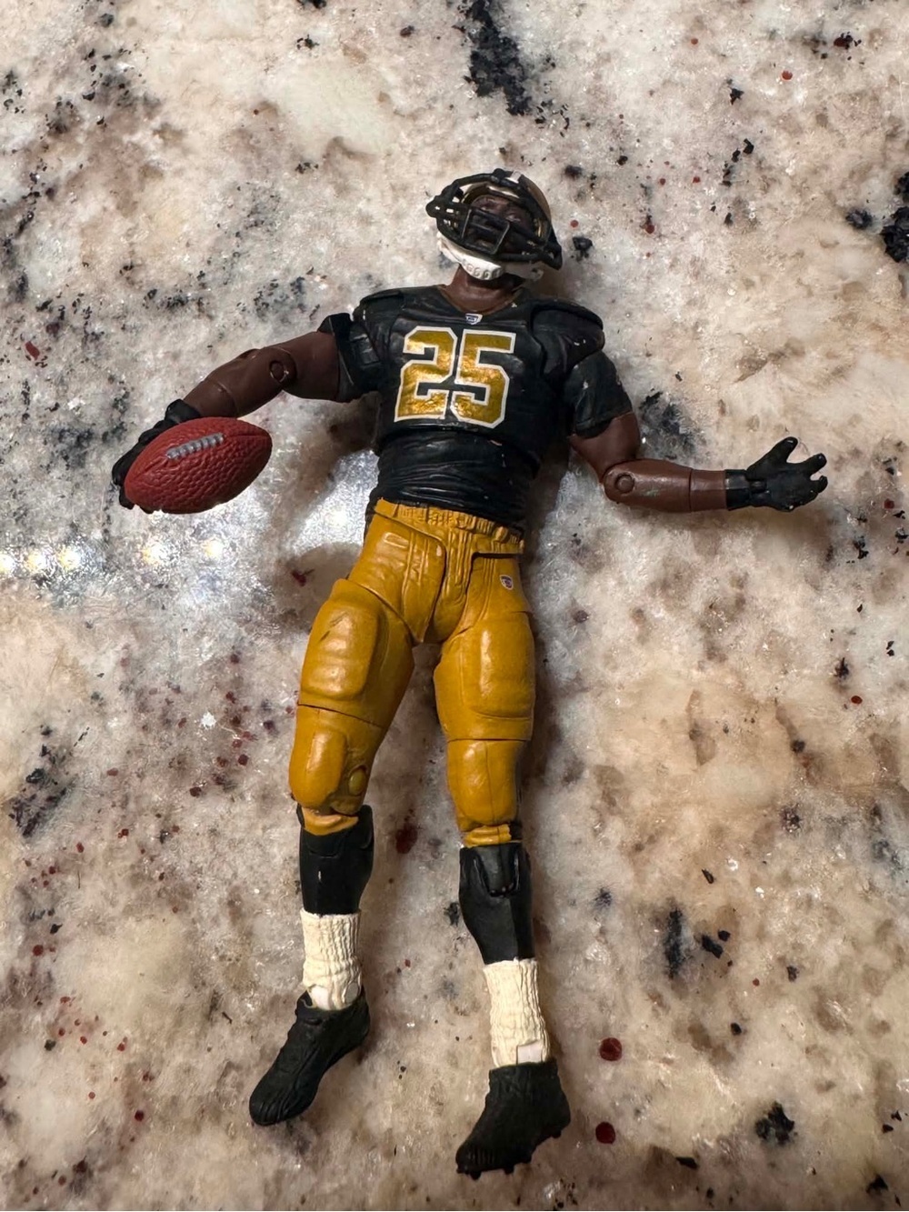 NFL VINTAGE action figure of Reggie Bush New Orleans Saints, McFarlane Toys